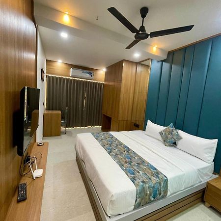 Hotel Royal Elite 라즈콧 외부 사진