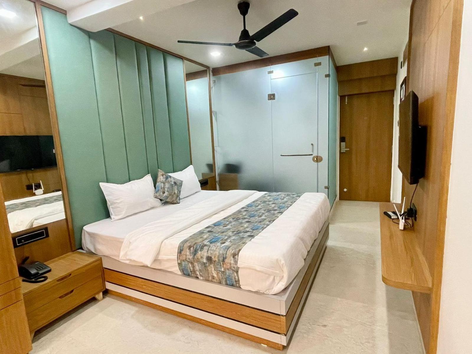 Hotel Royal Elite 라즈콧 외부 사진